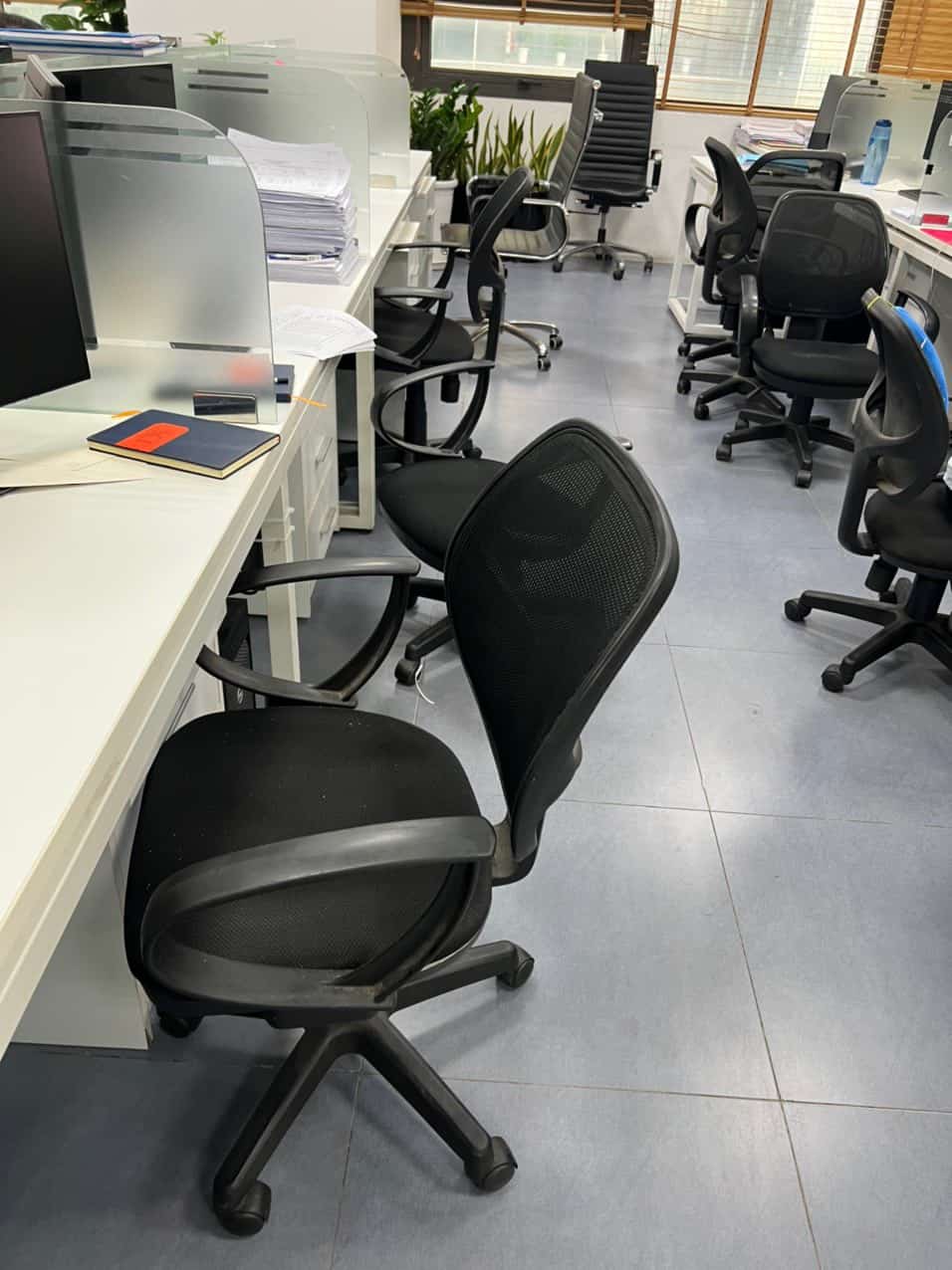 ghế xoay văn phòng thanh lý - Thu Mua Đồ Cũ - Đồ Cũ 24H
